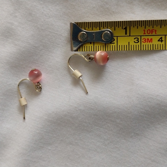 Dainty pink earrings - Picture 4 of 4